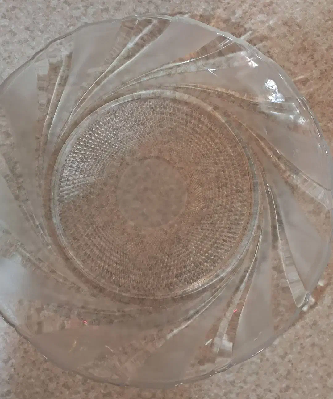 ظروف کریستال ۷۰۰ تومن|ظروف سرو و پذیرایی|فردیس, منظریه|دیوار