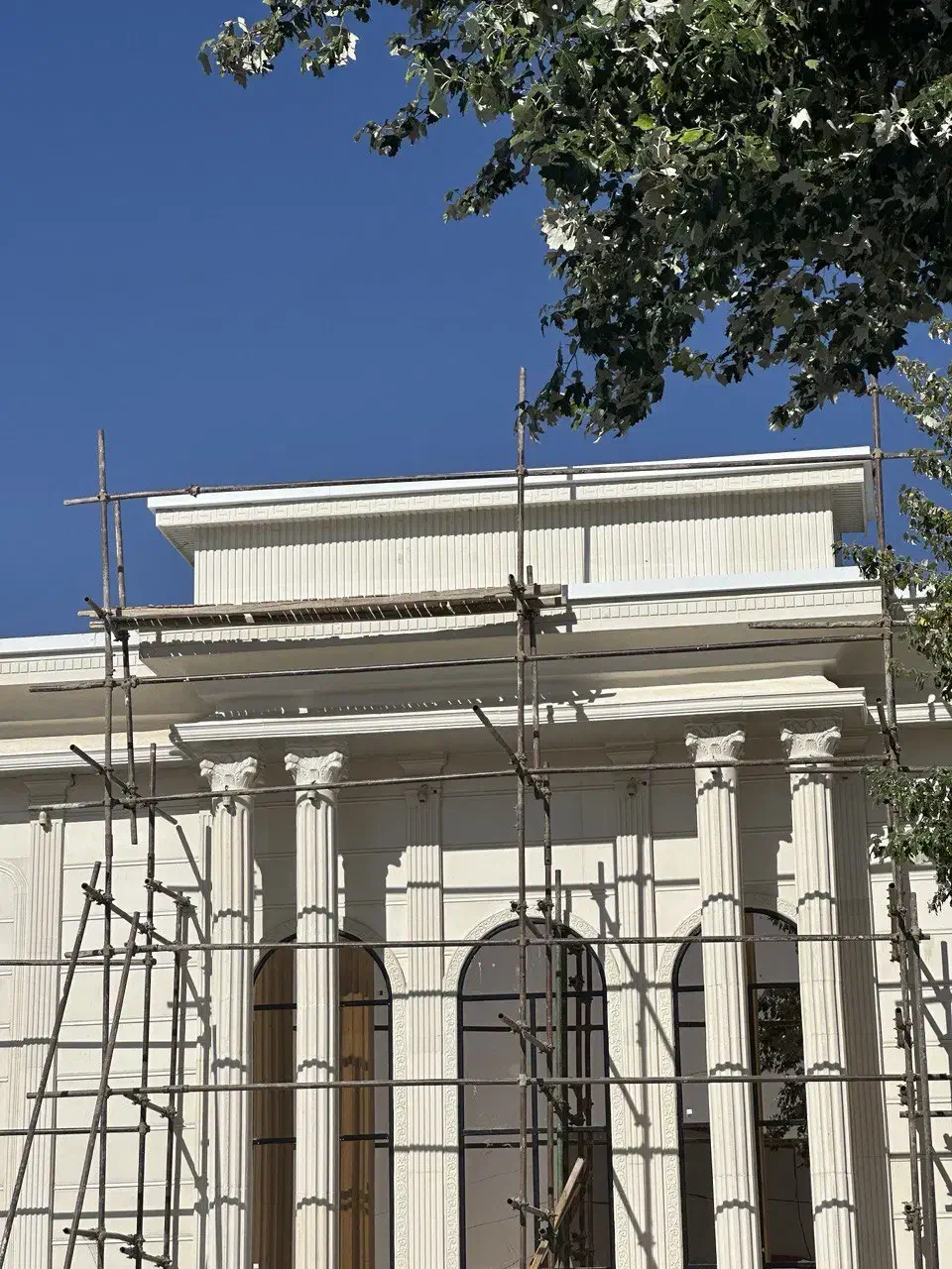 طراحی و اجراء باغ تالار با بتن اکسپوز سنگ صنعتی|مصالح و تجهیزات ساختمان|مشهد, چهاربرج|دیوار