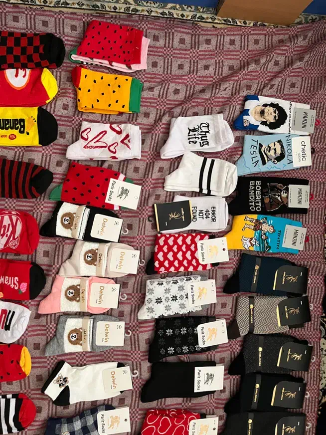 تعدادی جوراب جمع کردن آنلاین شاپ تک و عمده|لباس|تهران, شهرک کوهسار|دیوار