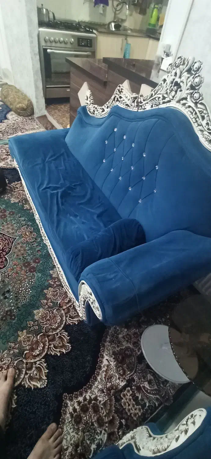 مبل نیمه سلطنتی|مبلمان خانگی و میز عسلی|گلبهار, شهر جدید گلبهار|دیوار