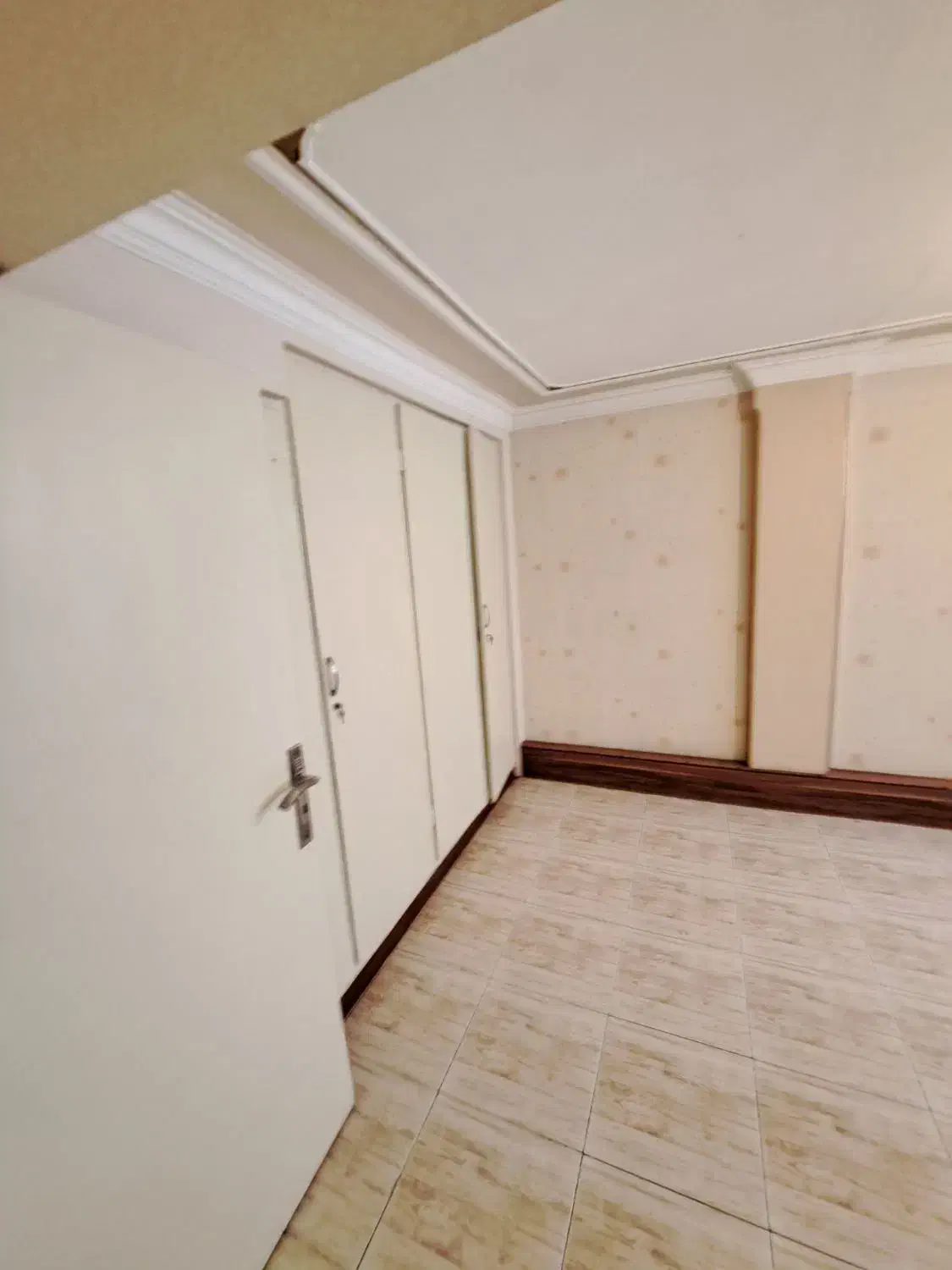 ۹۵ متر همکف بلوار فردوس غرب سازمان برنامه