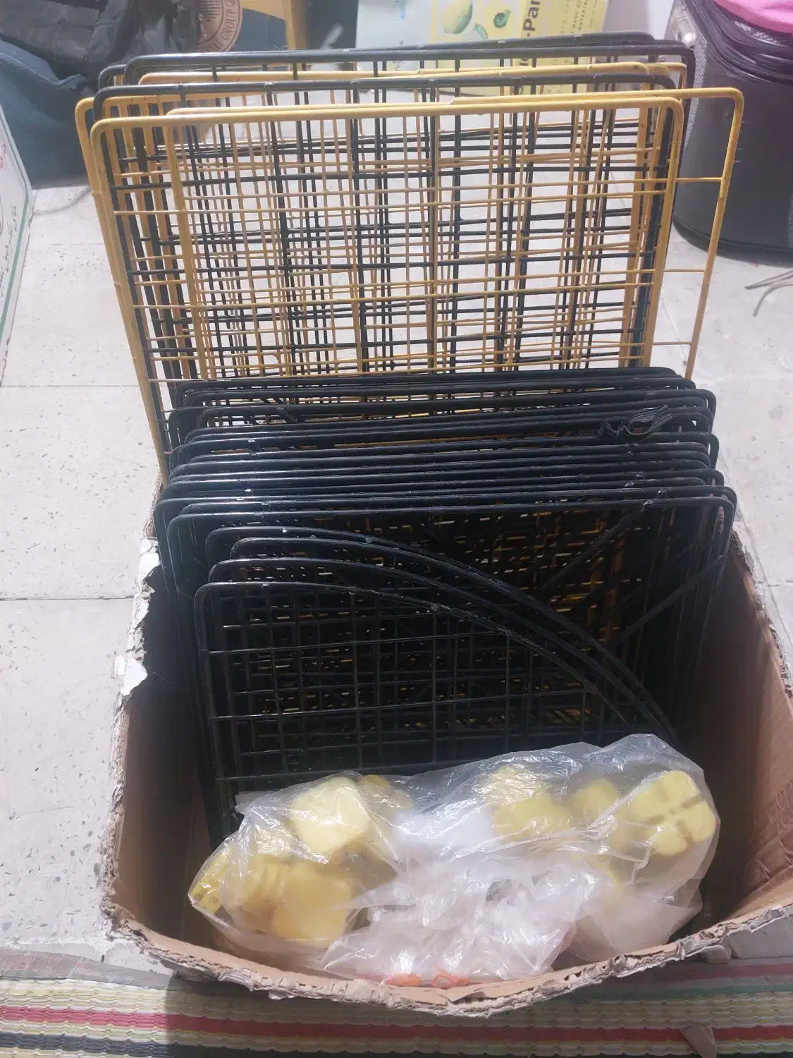 قفسه فلزی مشبک۳۲تا|کتابخانه، شلف، قفسه‌های دیواری|اندیشه, شهرک کوثر|دیوار