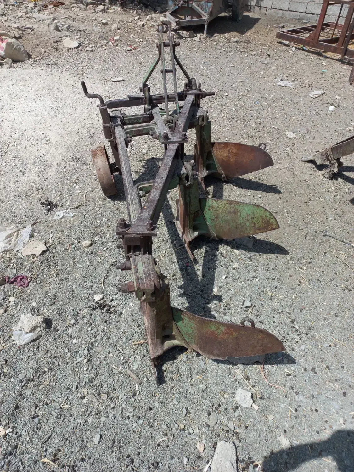 گاواهن رومانی|قطعات یدکی و لوازم جانبی|سردرود, |دیوار