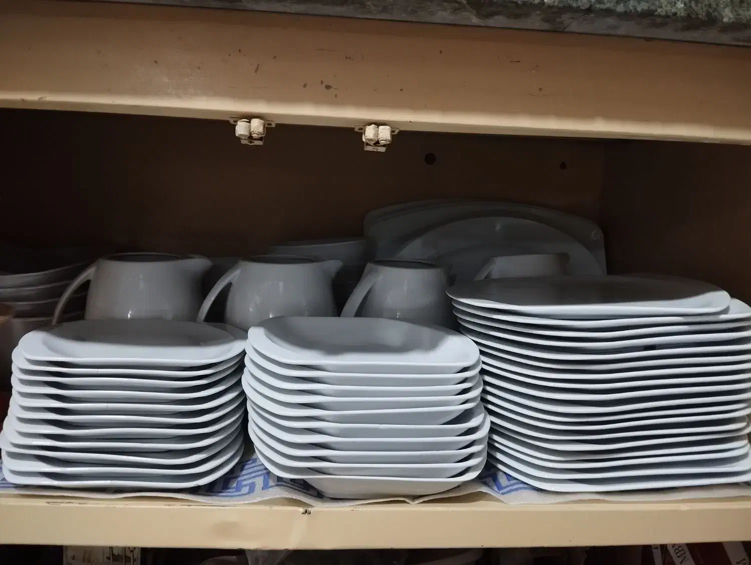 سرویس۹۵تیکه|ظروف سرو و پذیرایی|زاهدان, |دیوار