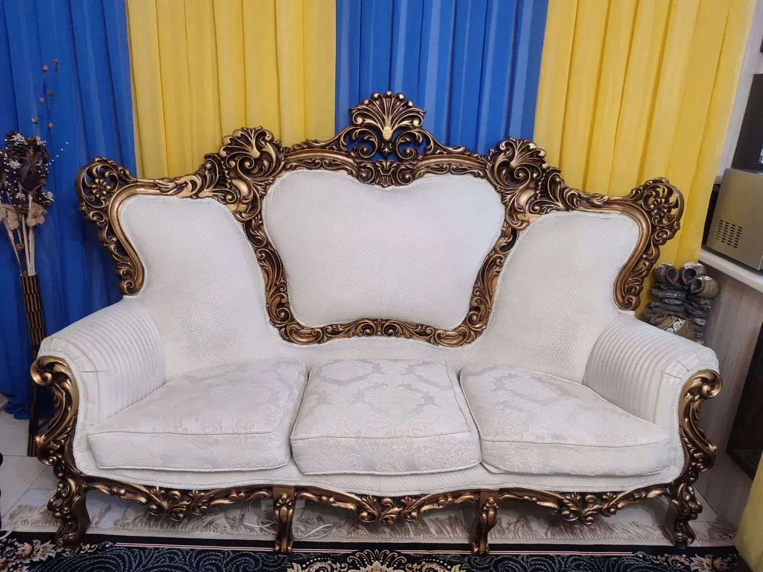 کاناپه سه نفره و یک تک نفره|مبلمان خانگی و میز عسلی|محمدیه-قزوین, |دیوار