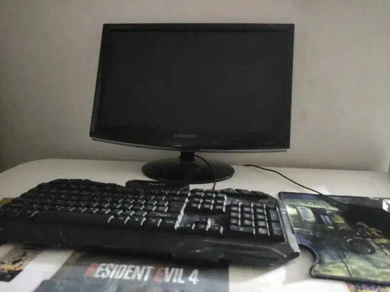 مانیتور|رایانه رومیزی|پاکدشت, پاکدشت (مامازند)|دیوار