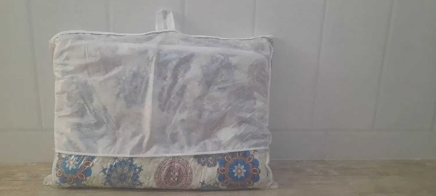 تشک مسافرتی|رختخواب، بالش، پتو|قم, کلهری|دیوار