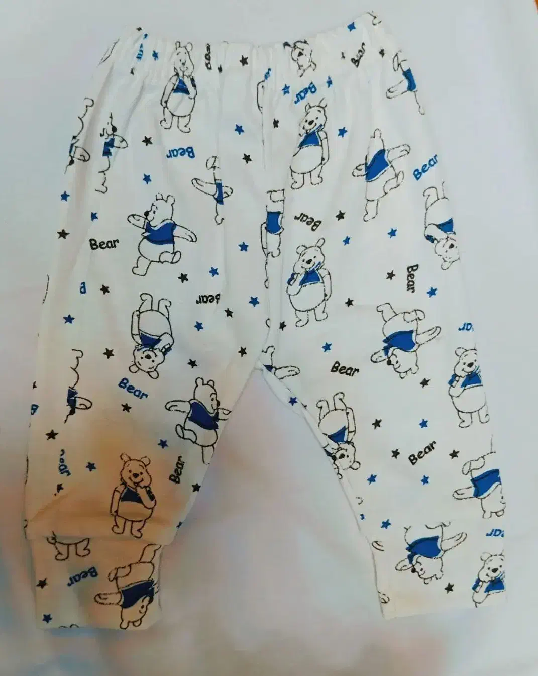 حراج شلوار نوزادی در طرح و رنگ مختلف|کفش و لباس بچه|درگهان, |دیوار