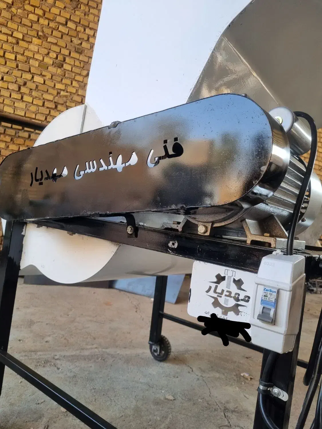 دو عدد علوفه خورد کن|ماشینآلات صنعتی|میبد, |دیوار