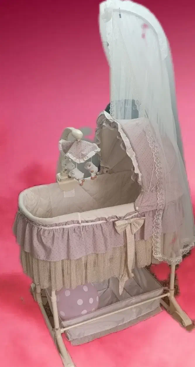 گهواره نوزاد|تخت و صندلی بچه|تهران, راه آهن|دیوار