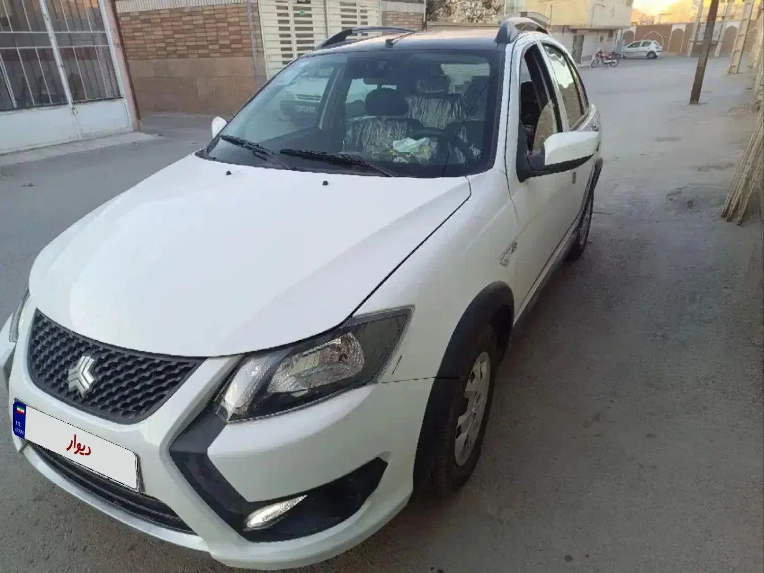 ماشین کوئیک1404|خودرو سواری و وانت|اصفهان, گورت|دیوار