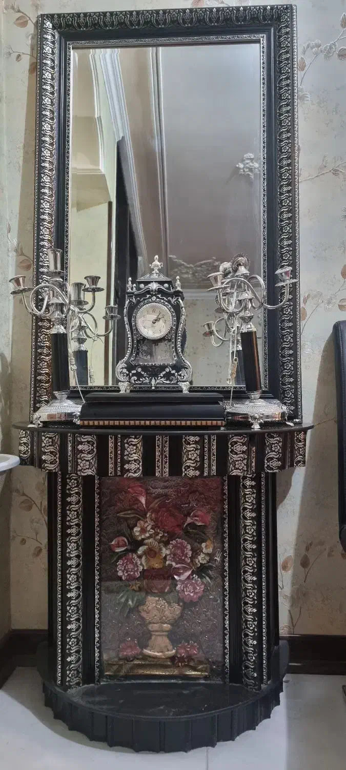 آینه و شمعدان|آینه|خمینی‌شهر, |دیوار