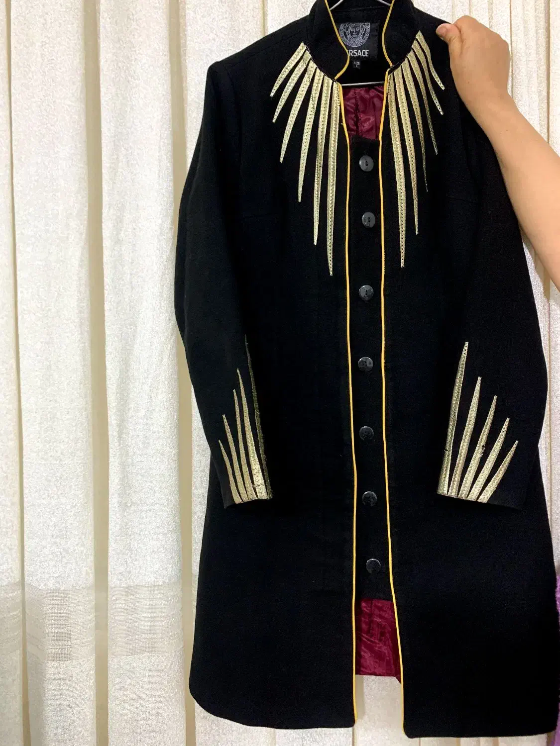 پالتو کفش|لباس|نیشابور, طالقانی|دیوار