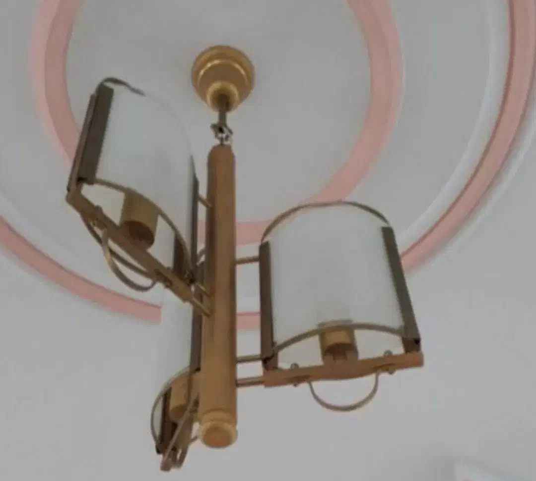 لوستر برنجی|لوستر و چراغ آویز|باغستان, |دیوار