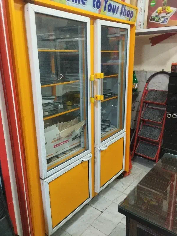 ۳ عدد یخچال ویترینی ۴ درب و ۲ عدد یخچال تک در|فروشگاه و مغازه|اراک, |دیوار