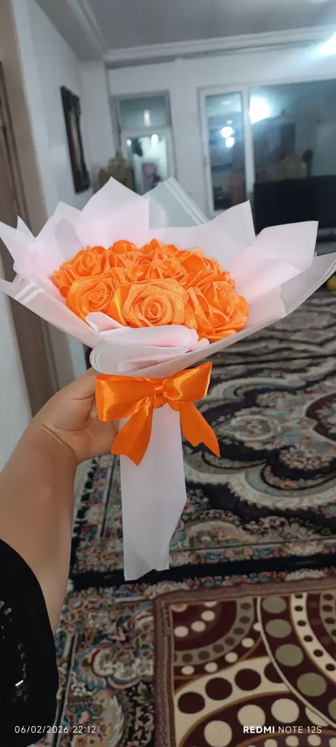 دسته گل نارنجی|گل مصنوعی|میانه, |دیوار