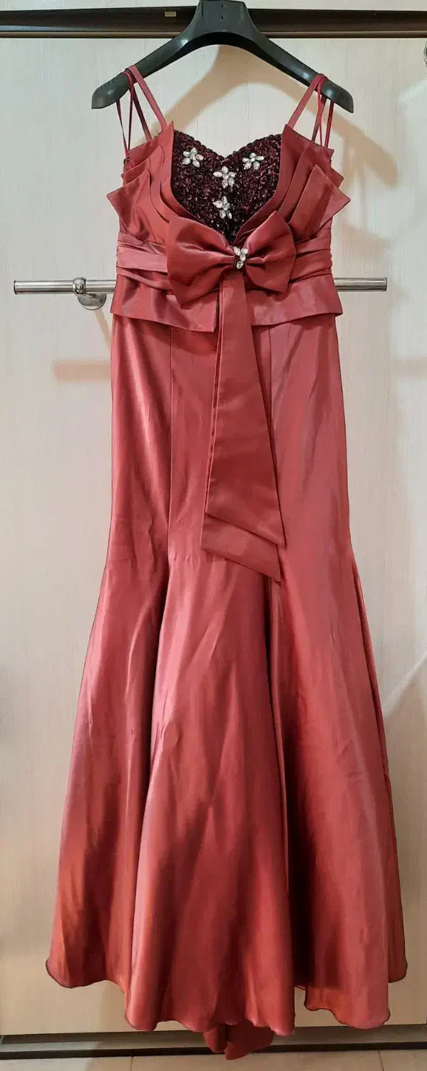 لباس مجلسی|لباس|تهران, والفجر (افسریه)|دیوار