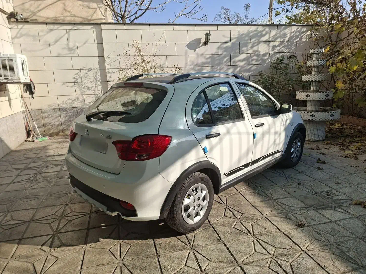 کوییک RS خشک ،مانیتور دار|خودرو سواری و وانت|مشهد, زیبا شهر|دیوار