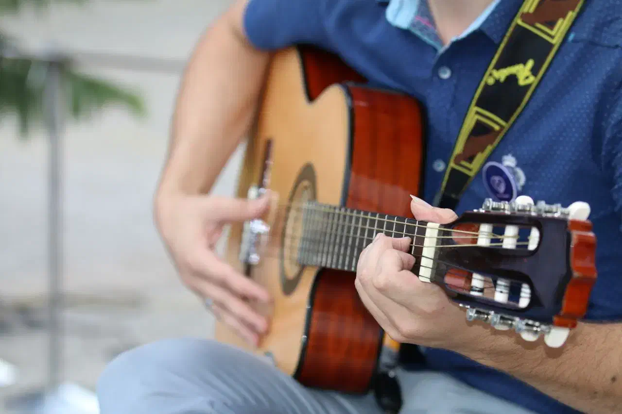 آموزش گیتار در کمترین زمان و کمترین هزینه|خدمات آموزشی|رشت, نخودچر|دیوار