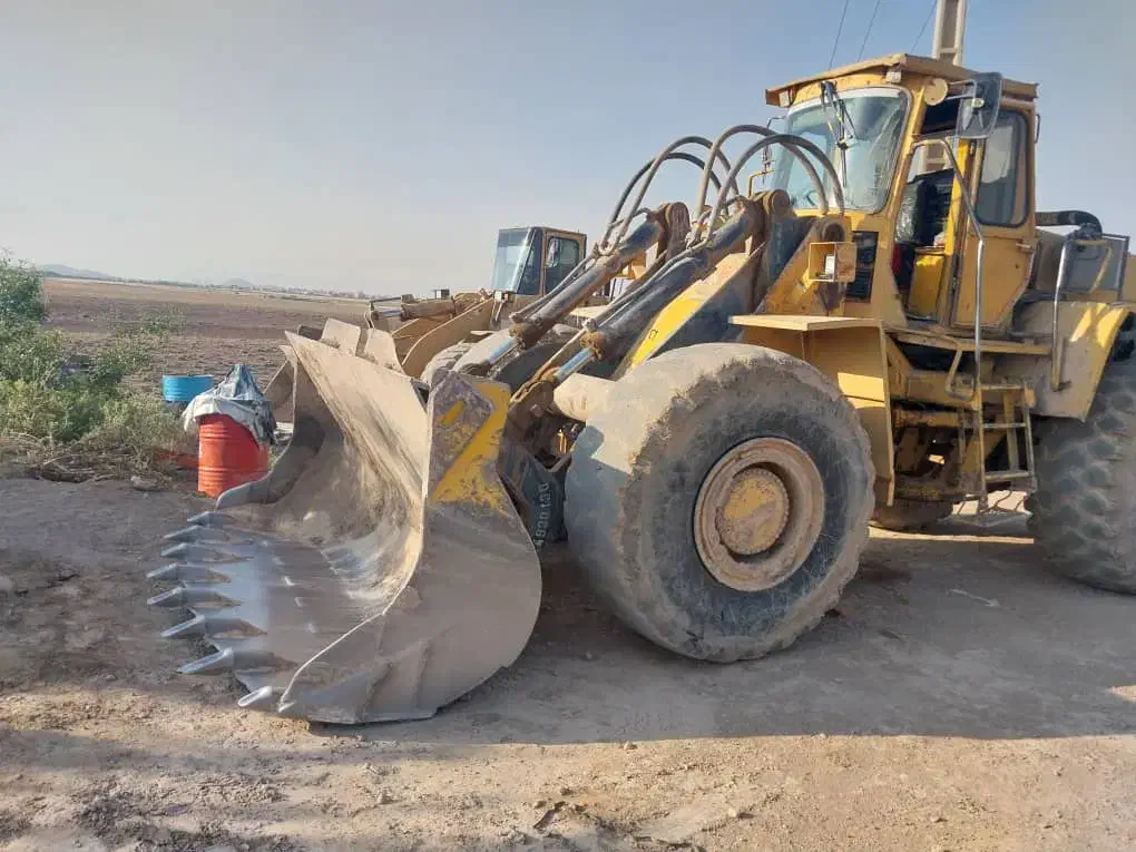 ولوو ۴۶۰۰|خودرو سنگین|قزوین, |دیوار