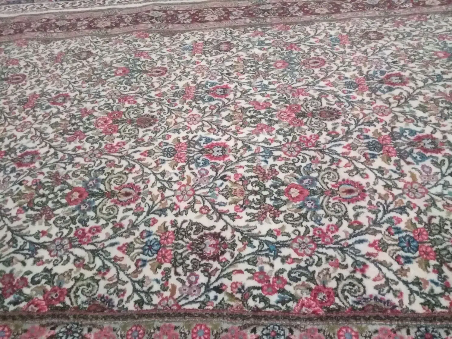 فرش دستباف|فرش|ورامین, ورامین|دیوار