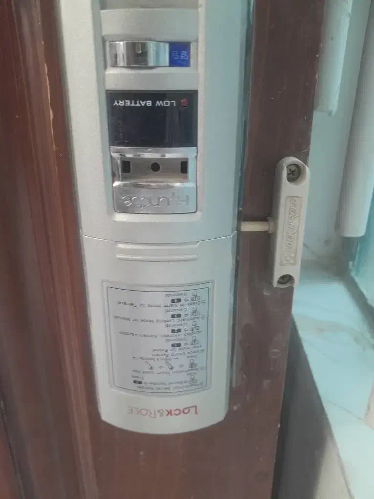 در کارکرده چوبی قفل دیجیتالی|مصالح و تجهیزات ساختمان|قدس, شهرقدس|دیوار