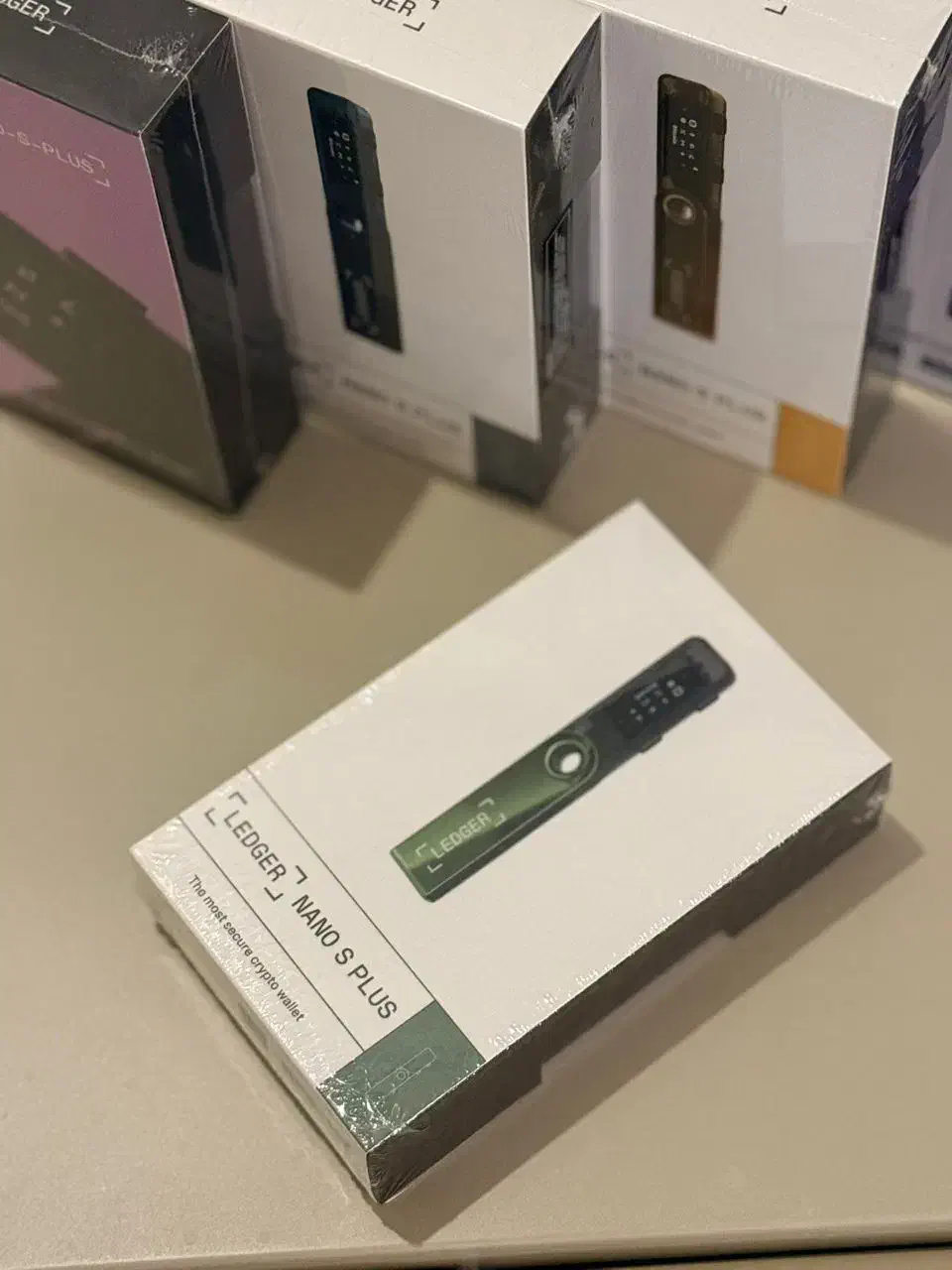 کیف پول لجر نانو اس پلاس  Ledger nano s plus 2025|قطعات و لوازم جانبی رایانه|تهران, یوسف‌آباد|دیوار