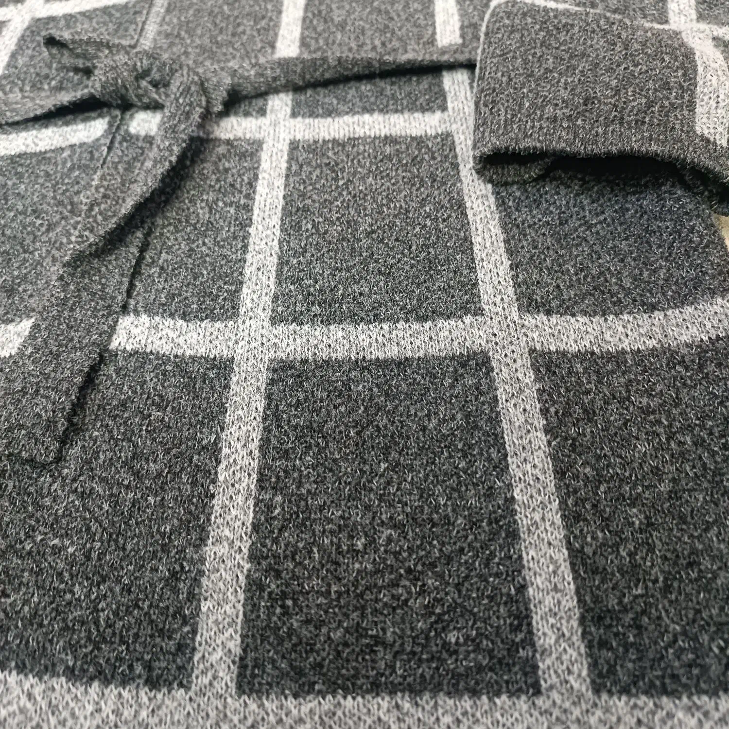 مانتو بافت بلند نو نو ۳۵۰ تومن مفت|لباس|قم, محمد آباد|دیوار