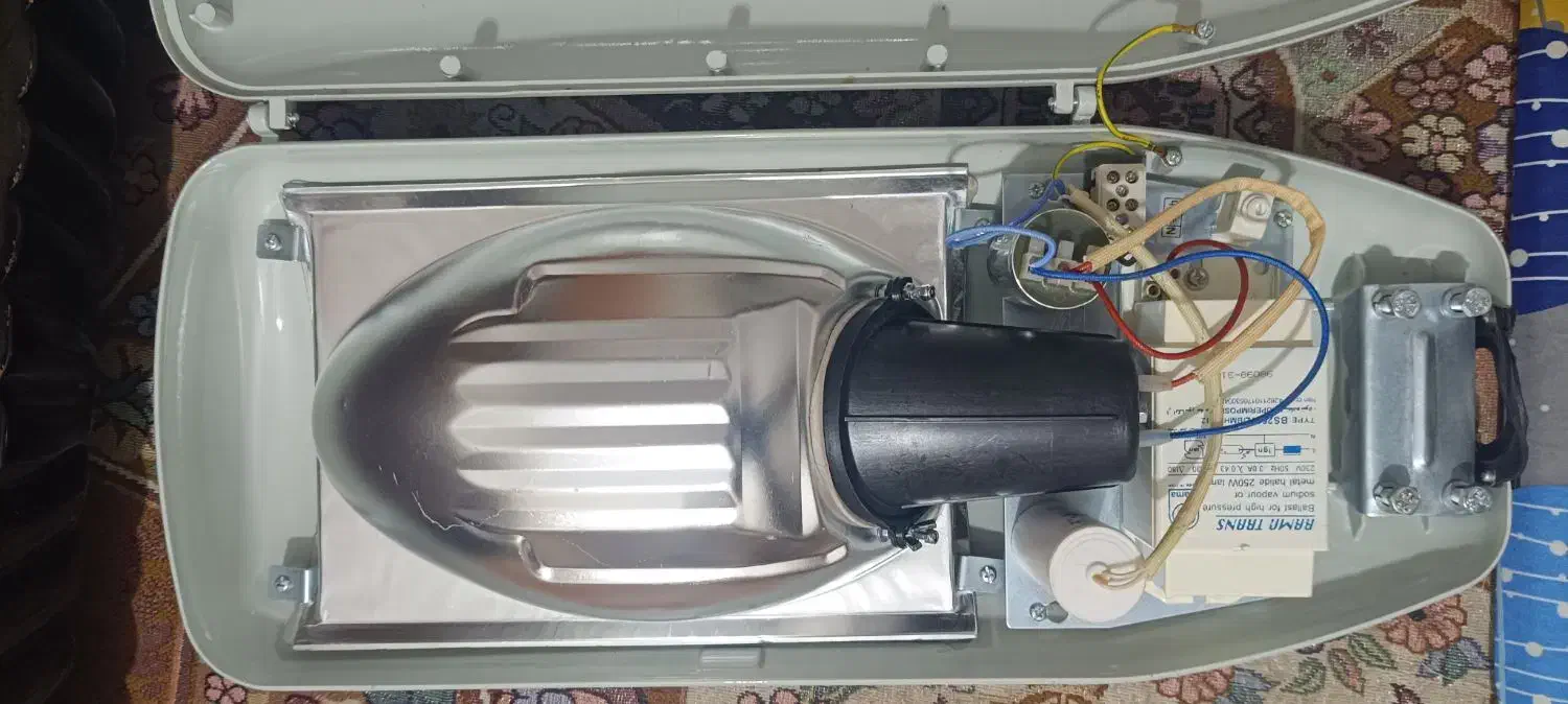 چراغ خیابانی گلنور 250 وات|لامپ و چراغ|بندرعباس, |دیوار