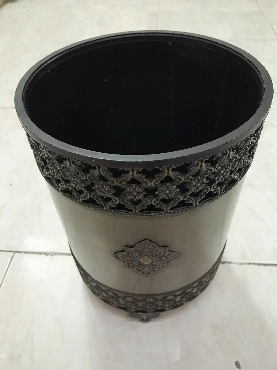 سطل زباله همراه جای دستمال کاغذی فلزی|لوازم نظافت|تهران, فلاح|دیوار