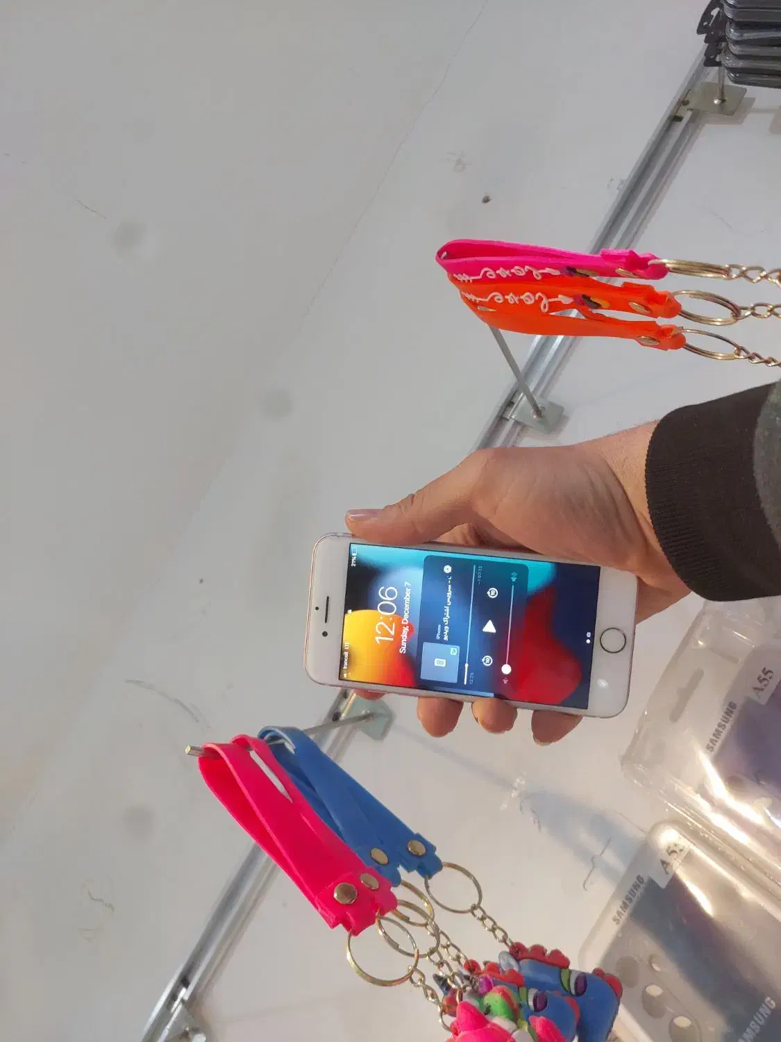 آیفون 7 128 تمیز درحدنوبه همراه هدیه۱سرور|موبایل|قم, عمار یاسر|دیوار