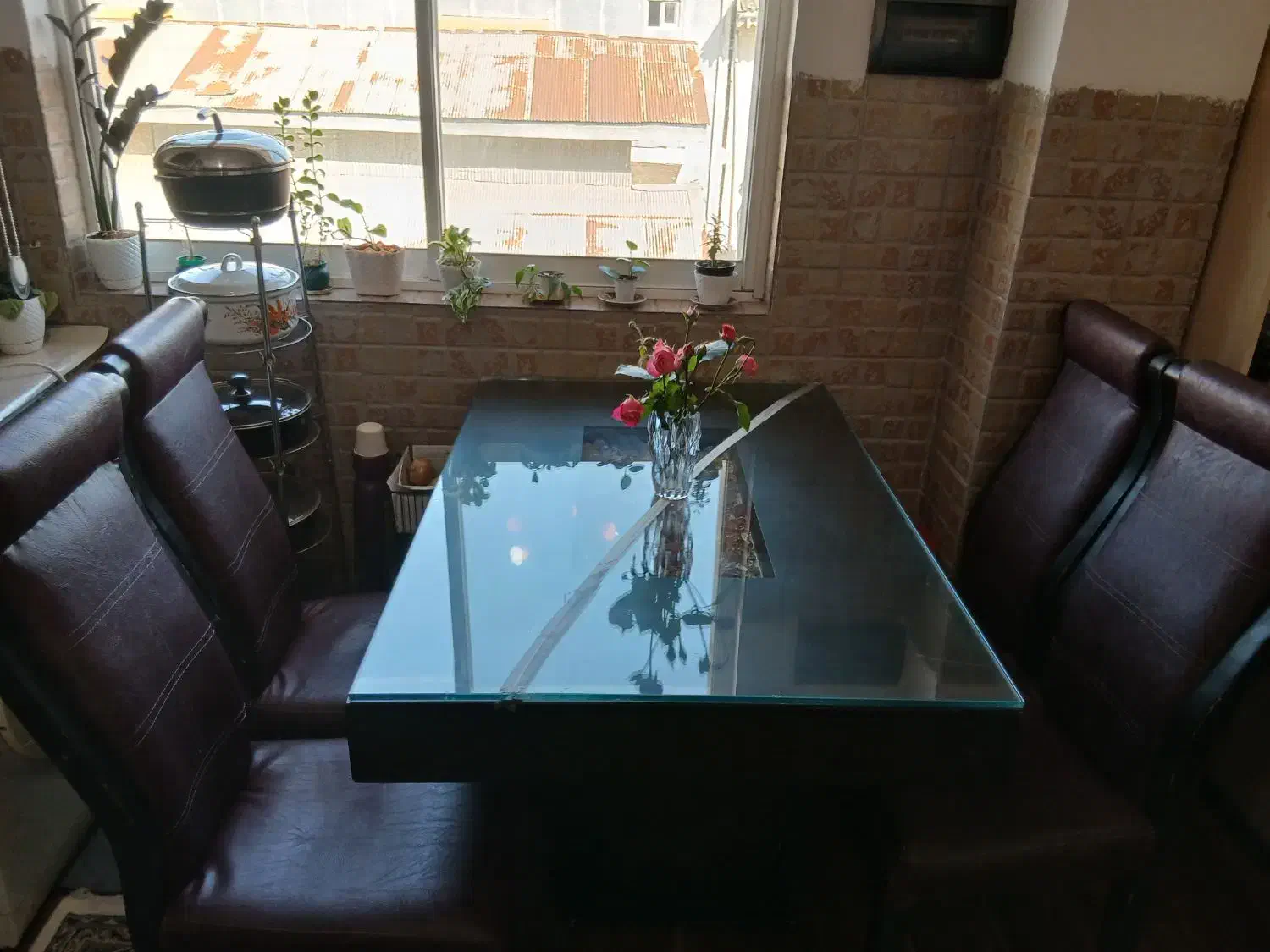 میز ناهارخوری|میز و صندلی غذاخوری|لاهیجان, مهرگان|دیوار