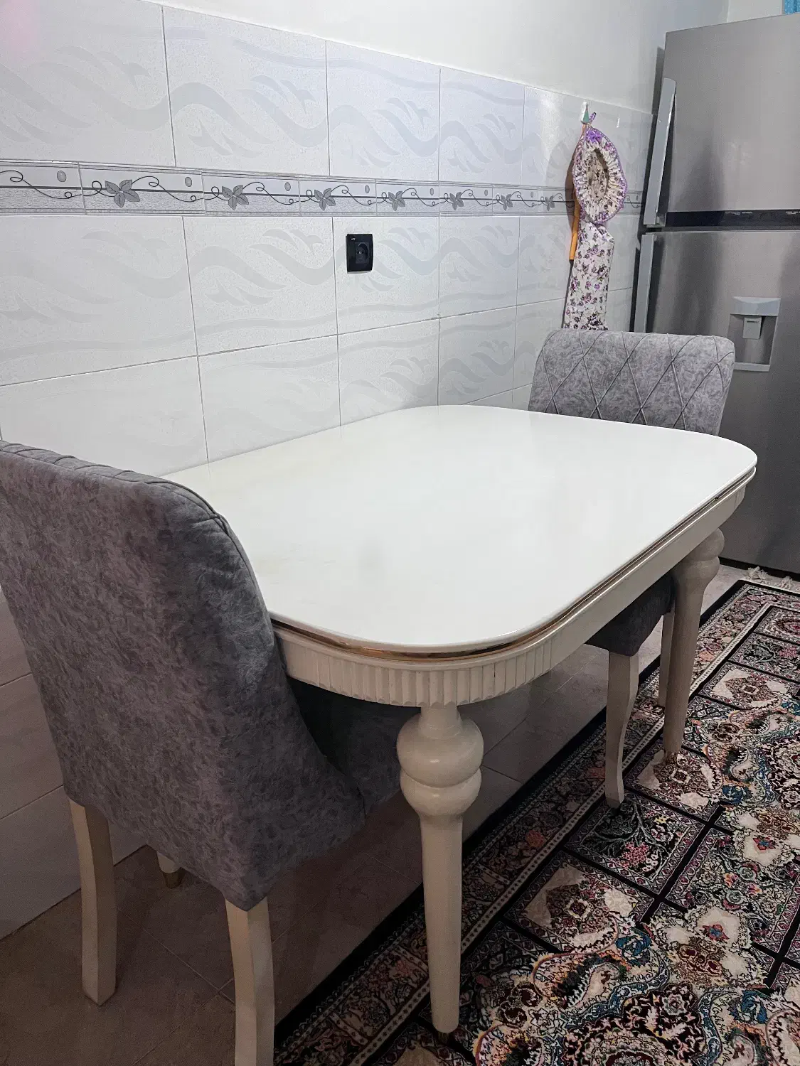 میز نهار خوری ۴ نفره|میز و صندلی غذاخوری|رشت, آب آسیاب|دیوار