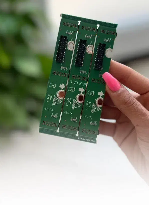 قطعات ماینر رایزر سوکت شبیه ساز سیم لن کابل فلت|قطعات و لوازم جانبی رایانه|اصفهان, دشتستان|دیوار