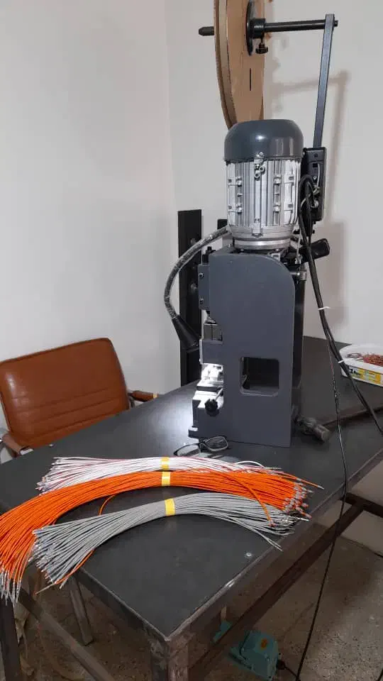 استخدام کارگر ساده خانم ایرانی و اتباع در تولیدی|استخدام صنعتی، فنی، مهندسی|تهران, آذری|دیوار