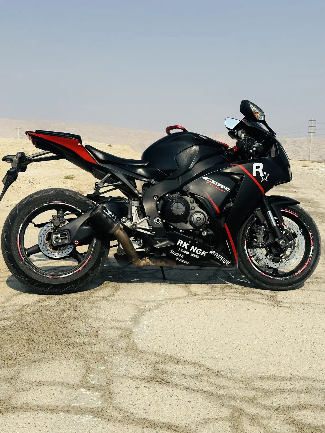 فروش CBR 1000|موتورسیکلت|شیراز, درکی|دیوار