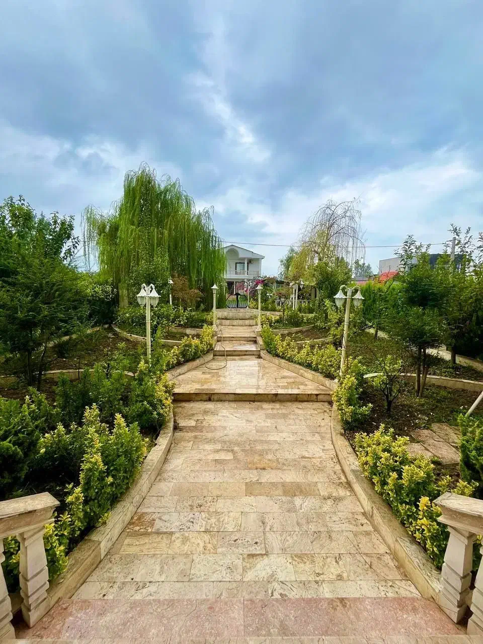 ویلا باغ دوبلکس 600 متری شهرکی سندتکبرگ|فروش خانه و ویلا|کیاشهر, |دیوار