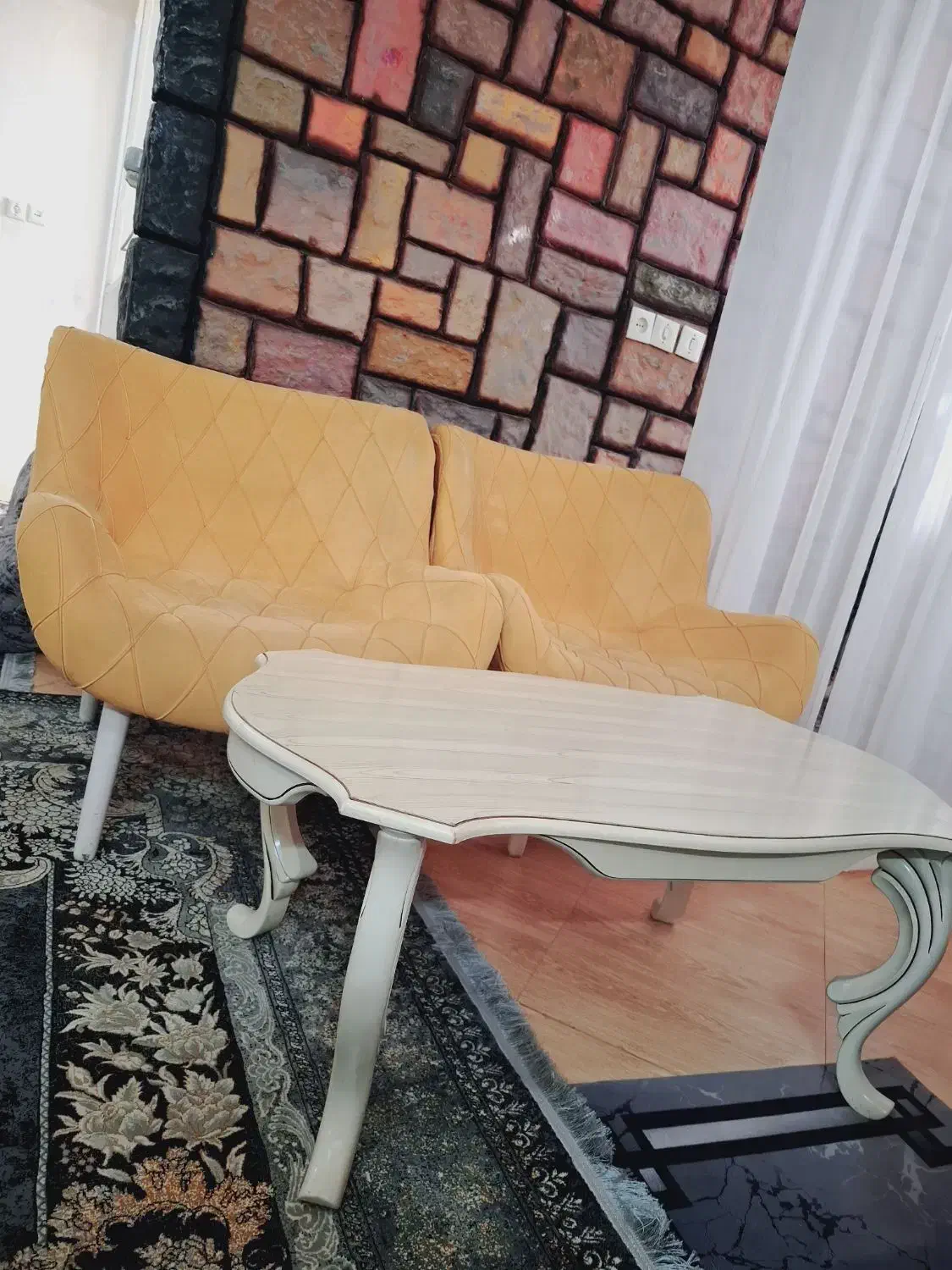 مبل وجلو مبلی تخفیف فوری از ۲۶۰۰به۲تومن|مبلمان خانگی و میز عسلی|تربت جام, تیپ ۳۸ زرهی تربت جام|دیوار