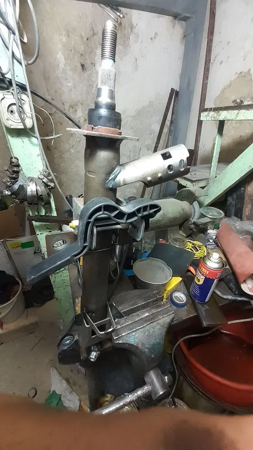 فروش لوازم استوک ونو پژو.پراید سمند وانت مزدا|قطعات یدکی و لوازم جانبی|اصفهان, وحید|دیوار