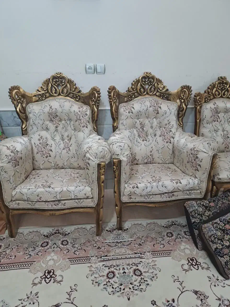 مبلمان سلطنتی|مبلمان خانگی و میز عسلی|کاشان, آیت الله سعیدی|دیوار