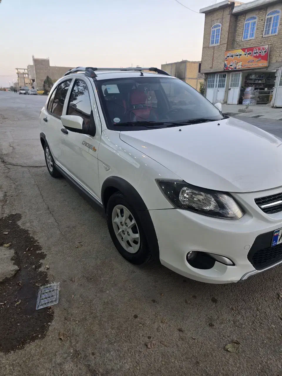 کوییک۱۴۰۰درحد|خودرو سواری و وانت|مرودشت, بیست متری بیمارستان|دیوار