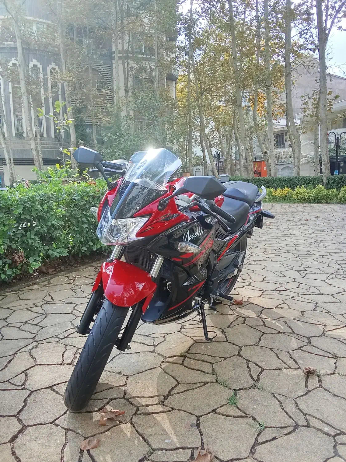 مگلی ۲۰۰ آس آس|موتورسیکلت|رشت, پیرکلاچای|دیوار