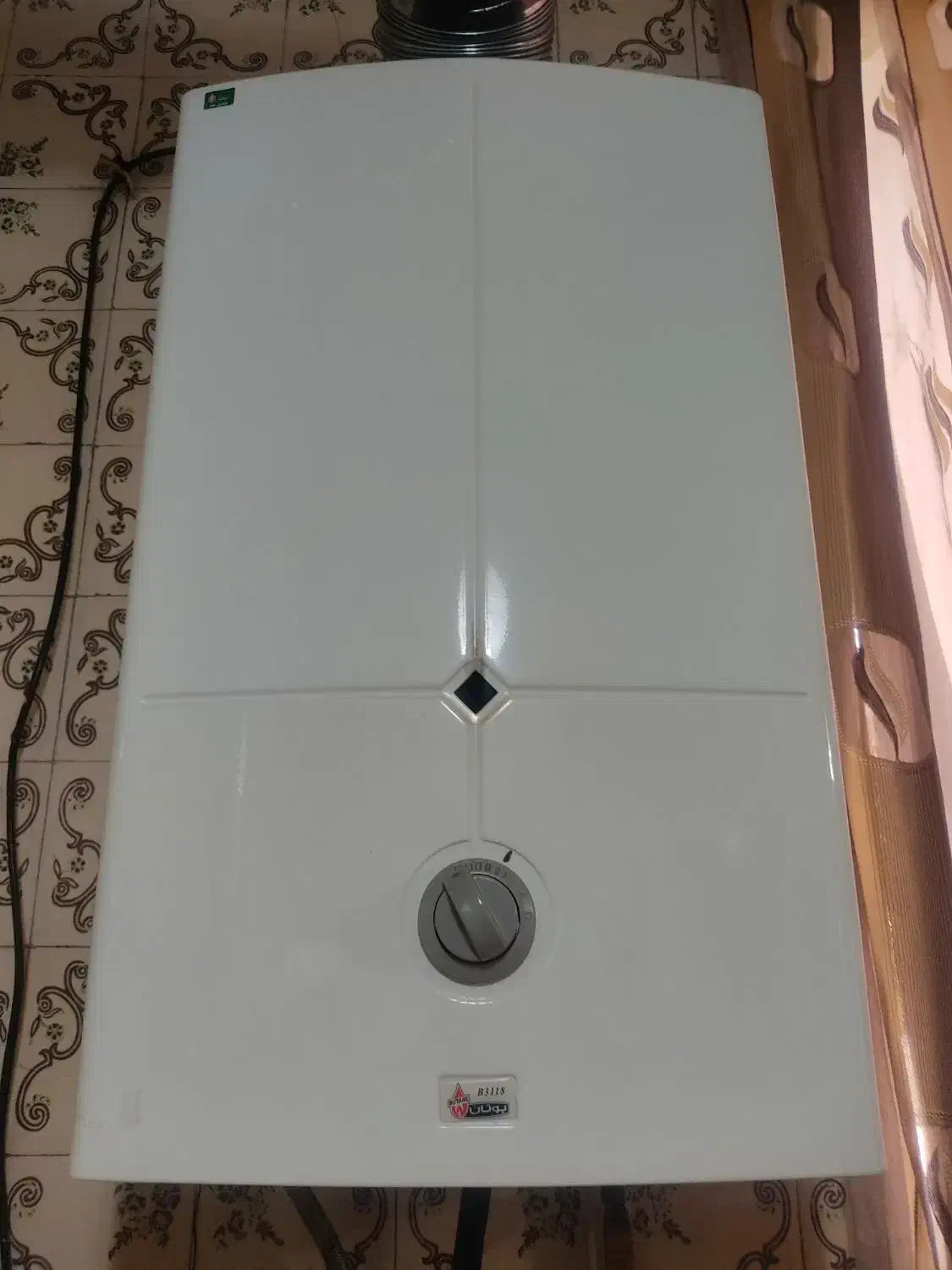 دوعدد آبگرمکن دیواری بوتان 3118|آبگرمکن، پکیج، شوفاژ|اسدآباد, |دیوار