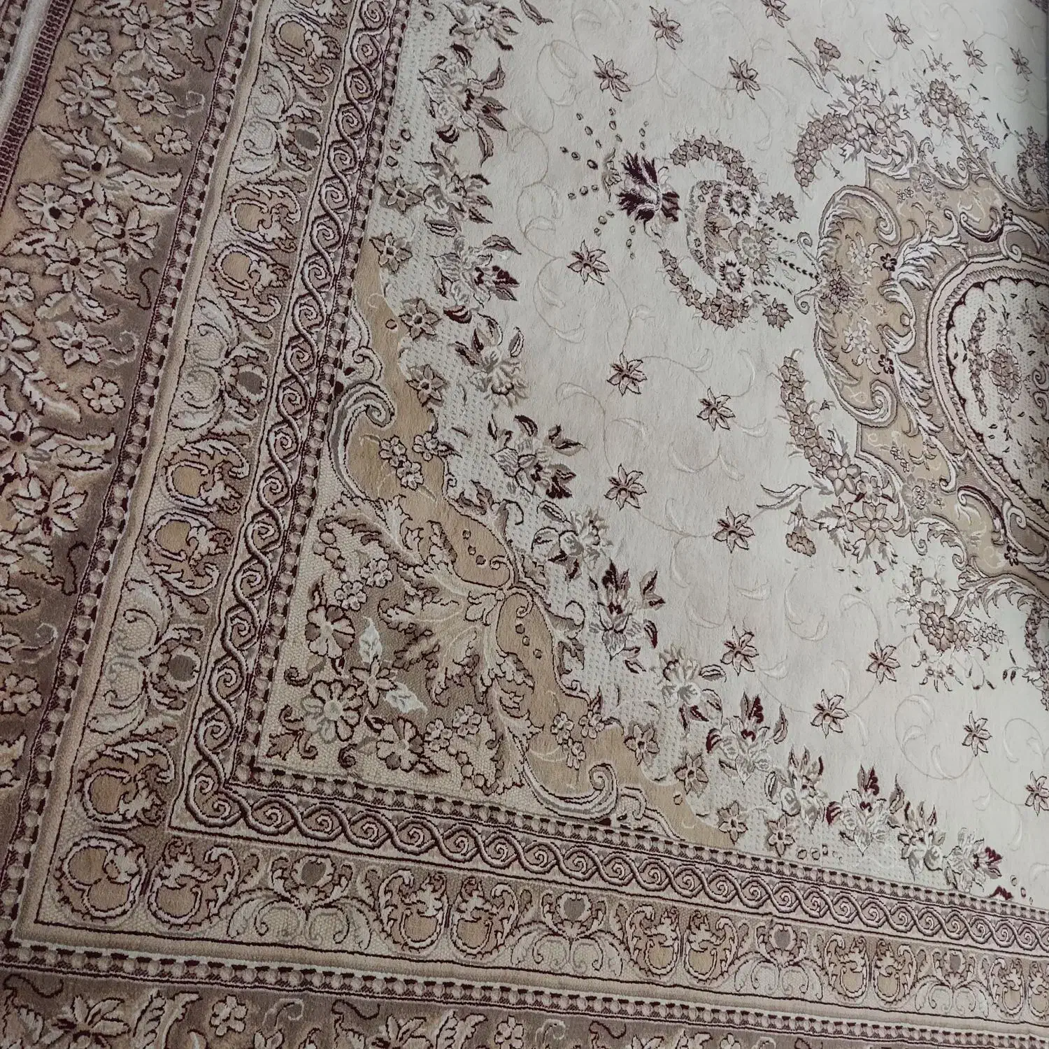 فرش ۱۲متری سالم و تمیز|فرش|مهاباد (آذربایجان غربی), |دیوار