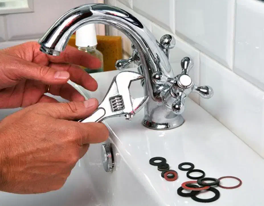 نصب تخصصی رادیاتور و شیر آلات ساختمان|خدمات پیشه و مهارت|ساوه, |دیوار