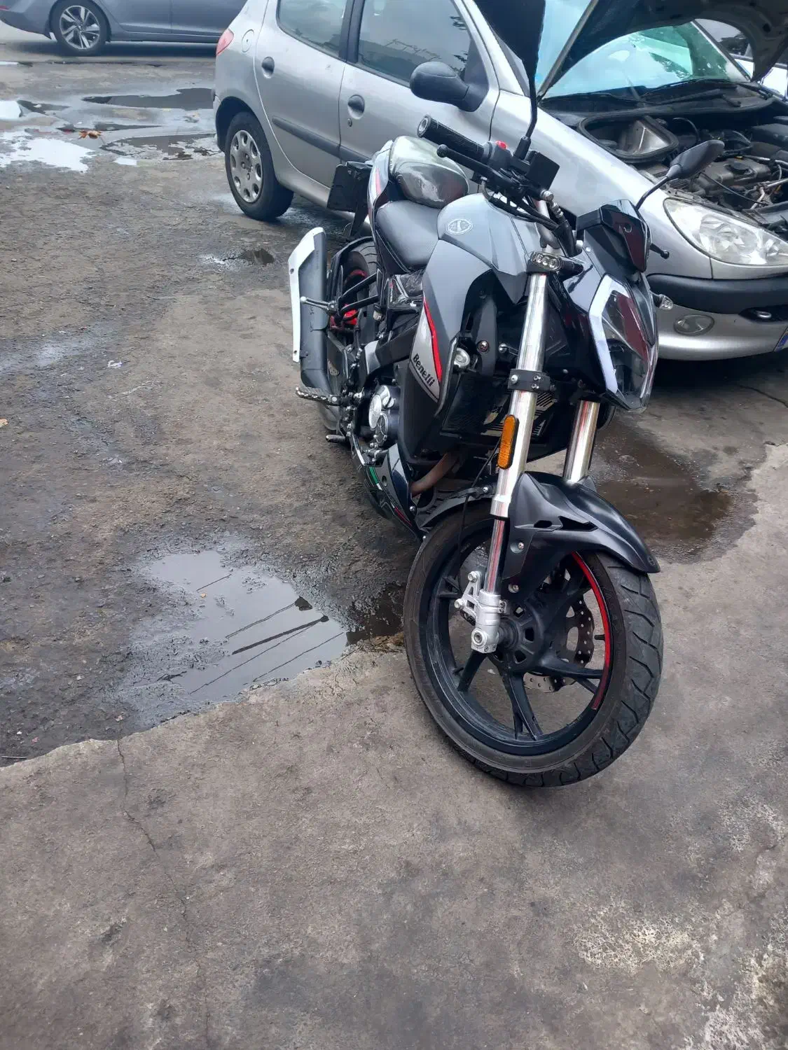 بنلی ۱۸۰ در حد|موتورسیکلت|رشت, بلوار گیلان|دیوار