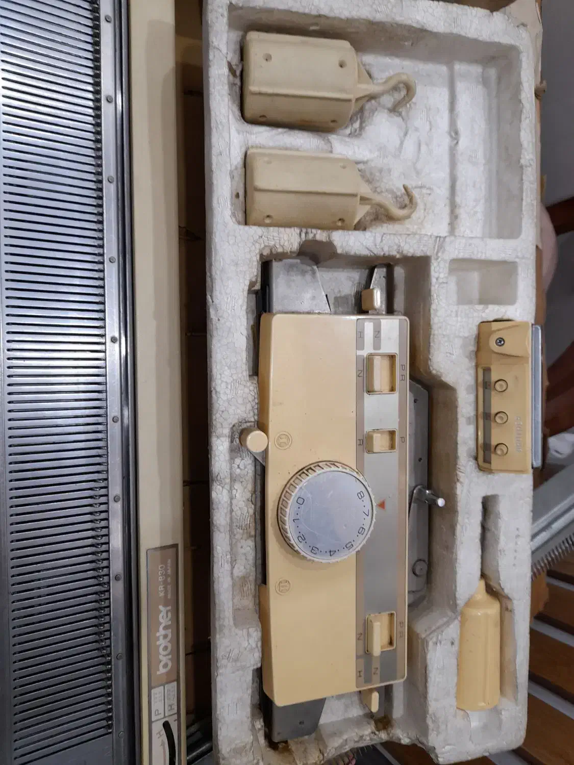 ماشین بافتنی برادر|چرخ خیاطی و ریسندگی|گلستان (تهران), |دیوار