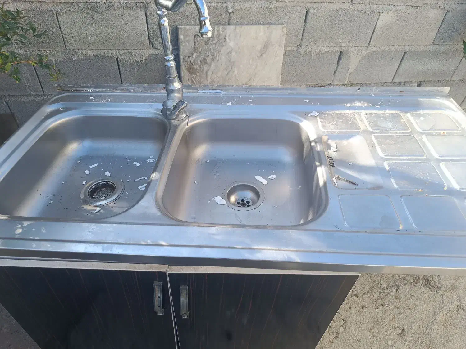 کابینت آب چکان وسینک فلزی کاملاً سالم وبدون عیب|مصالح و تجهیزات ساختمان|سرپل ذهاب, |دیوار