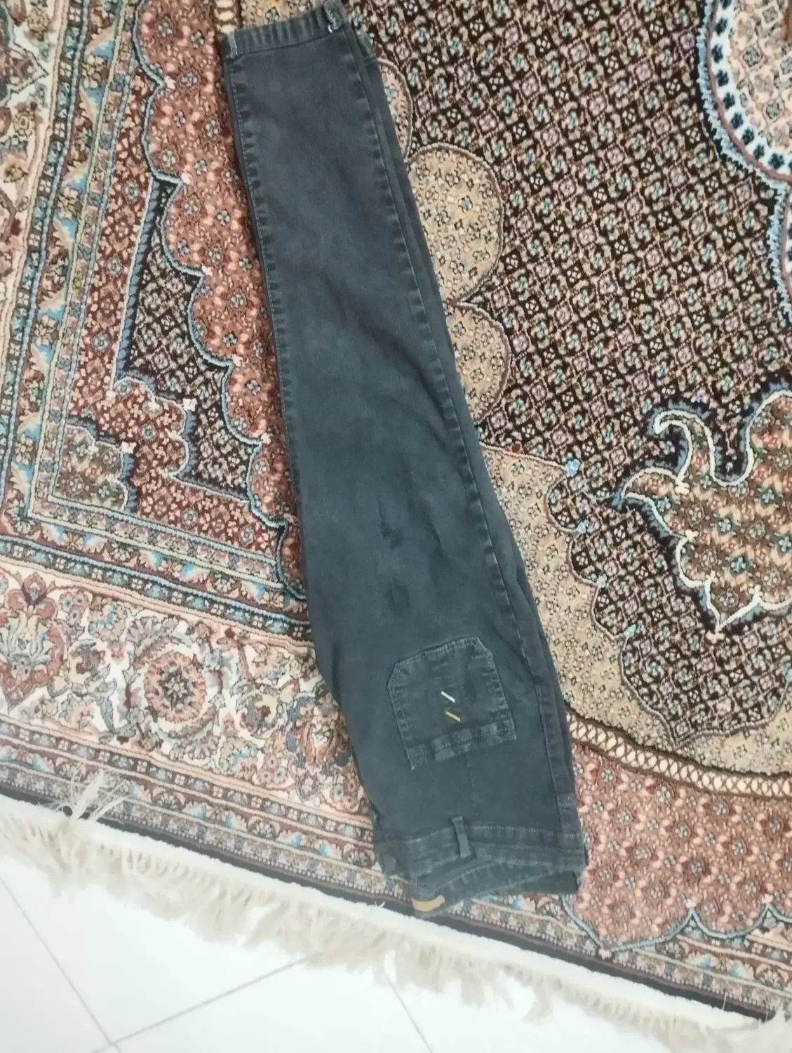 یک عدد مانتو سیاه سالم سایز واسه 38و هم 40میاد|لباس|تبریز, |دیوار