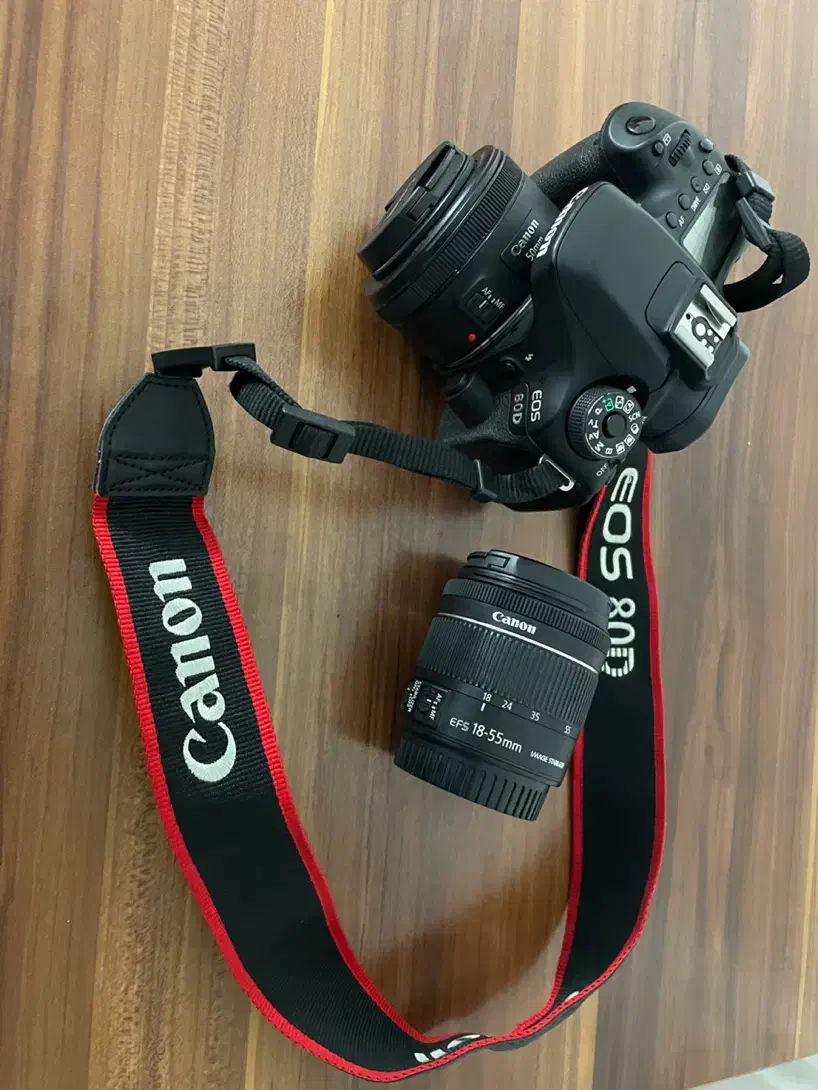 دوربین Canon 80D + دو لنز + پایه Kingjoy|دوربین عکاسی و فیلمبرداری|تهران, فلسطین (میدان انقلاب)|دیوار